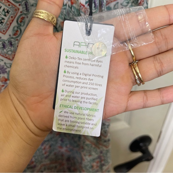 AP. NY Pastel Floral Button Up Tunic Sz M - Picture 8 of 10